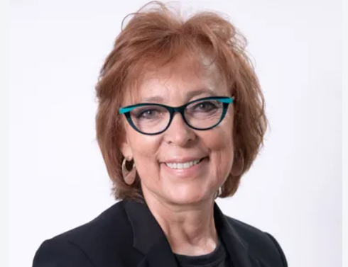 Silvia Singer Sochet